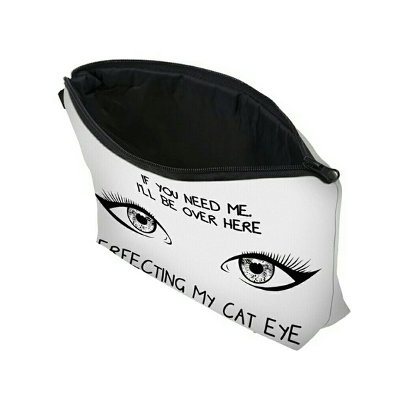 New Cat Eye Make-up Bag - Picture 2 of 2